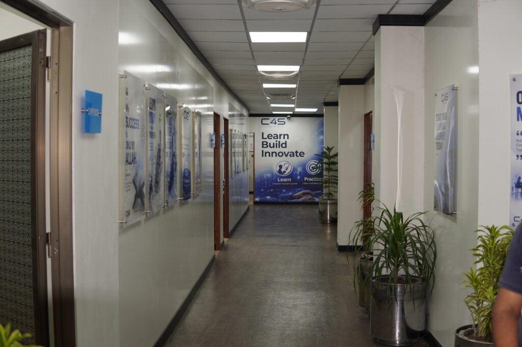 What Makes an IT Institute the “Best” in Faisalabad? Red Flags to Avoid